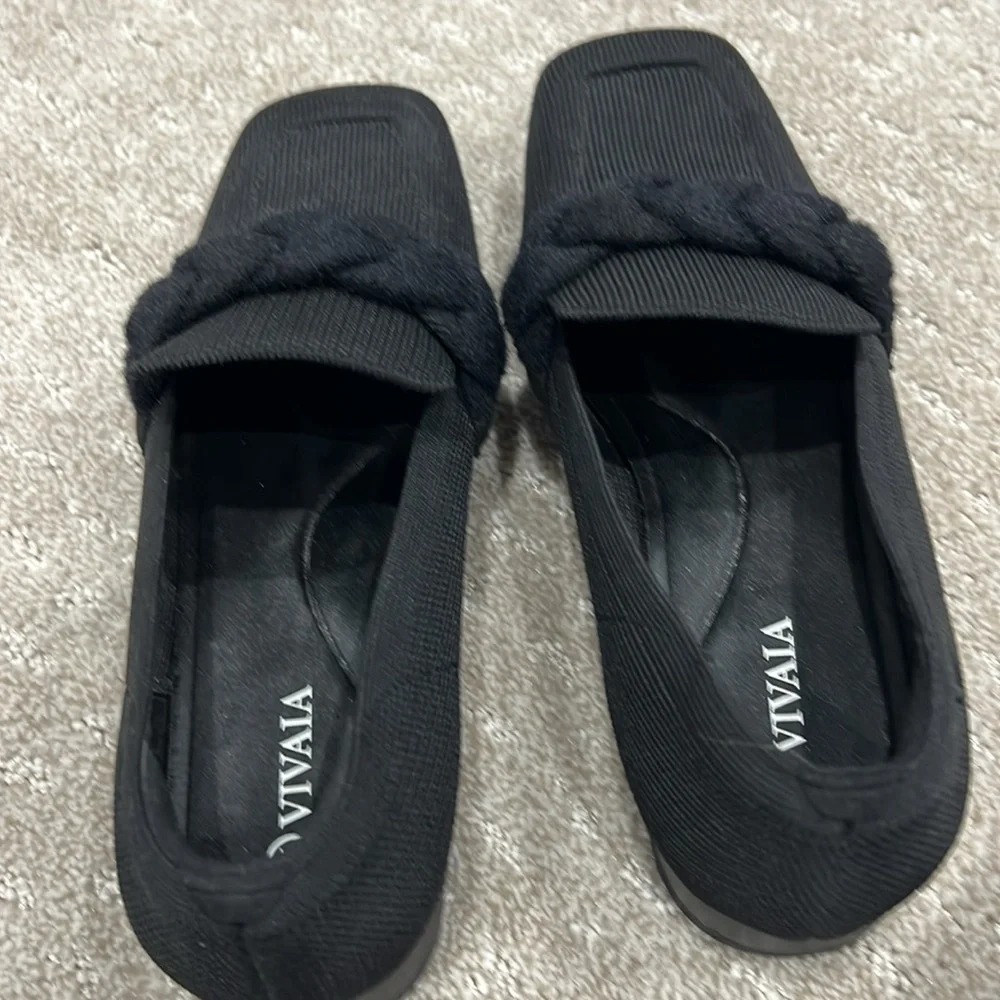 Vivaia square toe block heel loafer - pristine.  Size 9 - Picture 8 of 12